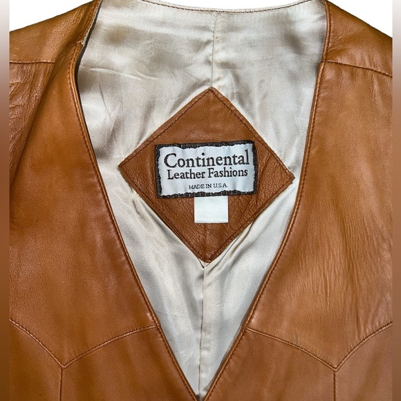 Vintage Continental Leather Fashions Mens Western Hippie Style Two Pocket Vest - Picture 3 of 15